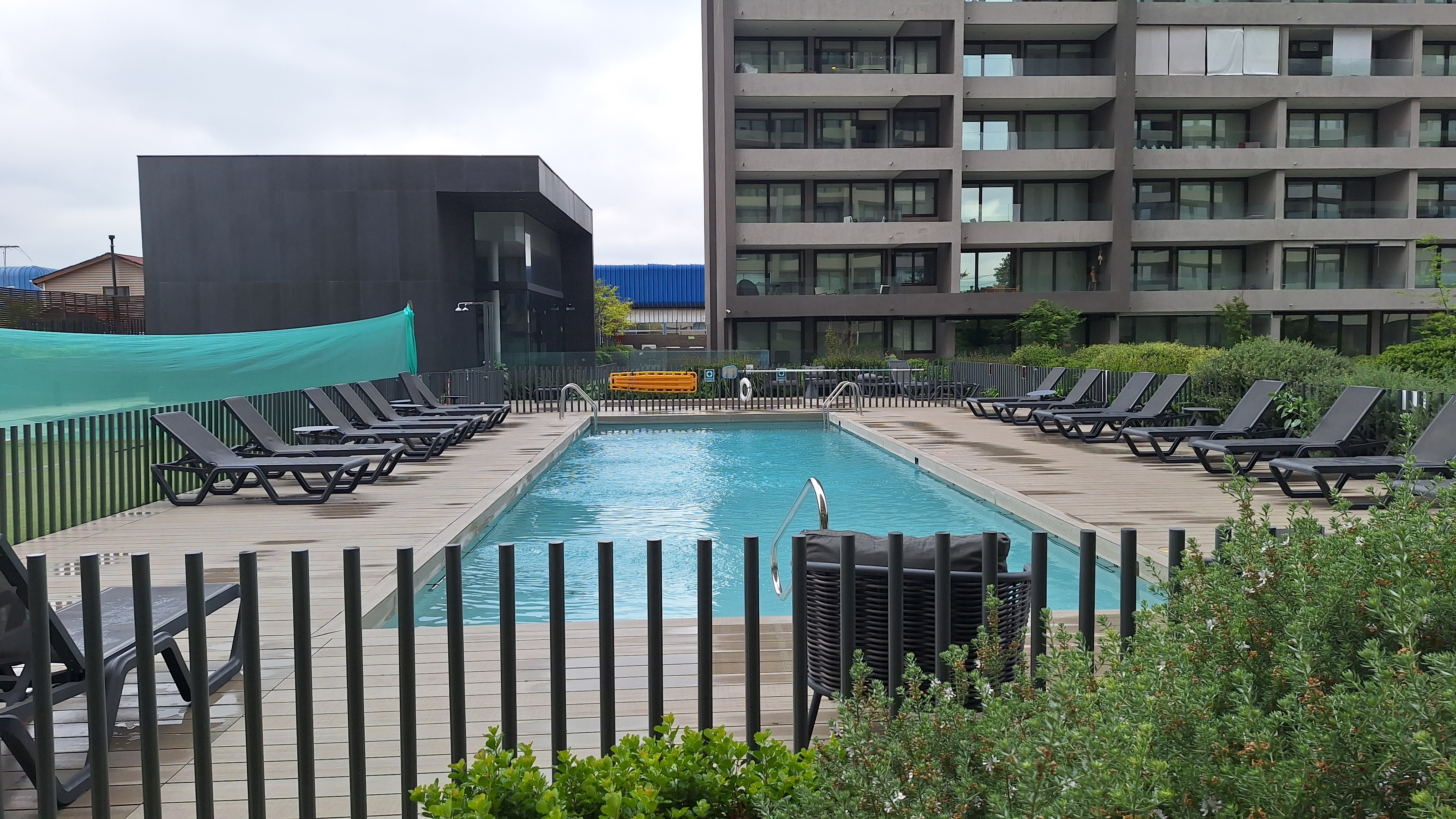 Amplio Dpto, 1d,1b, Cercano A Metro, Servios Y Comercios - foto 2