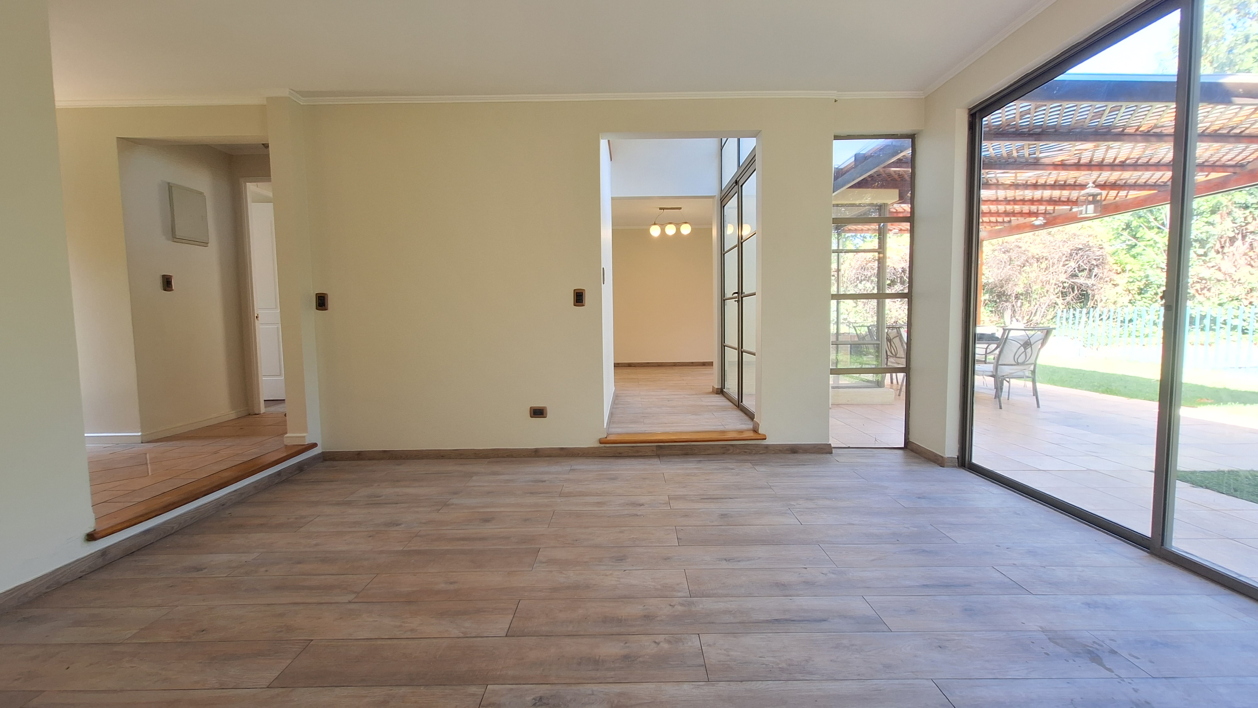 Preciosa Casa En Condominio Cerrado, Cercana A Servicios Y Comercio - foto 3